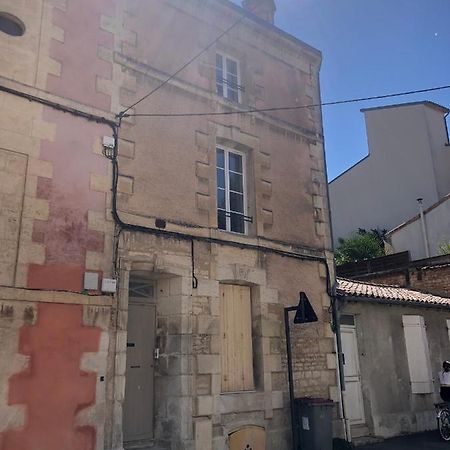 Le Bjorn - T1 Chaleureux Refait A Neuf - Centre Apartment Niort Exterior photo